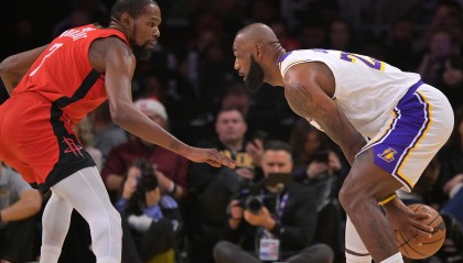 赛车游戏-西部全明星替补概率：杜兰特99% 穆雷95% 申京92% 詹姆斯82%